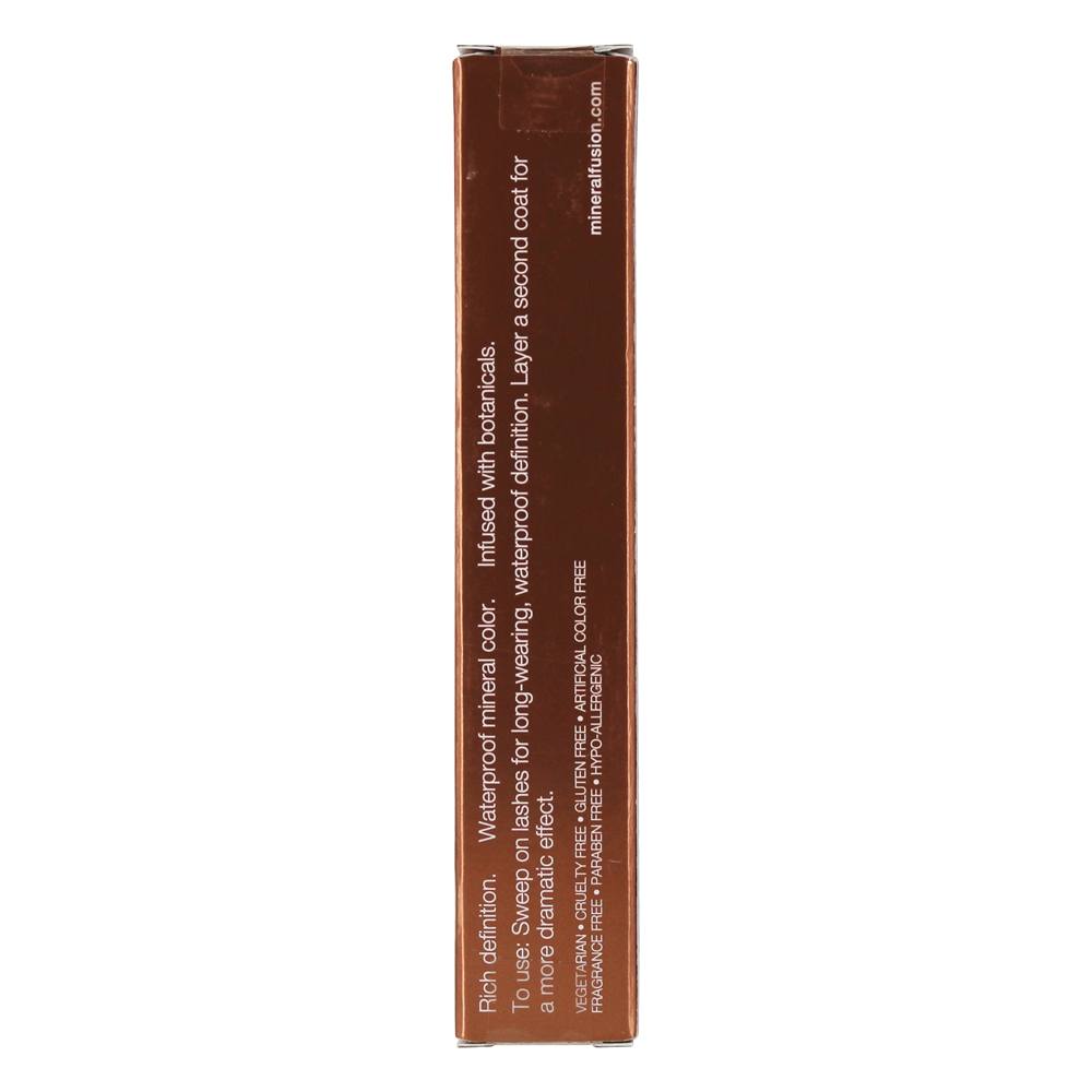 Corvo mineral impermeável do rímel - 0.57 fl. oz. Mineral Fusion - Imagem 4