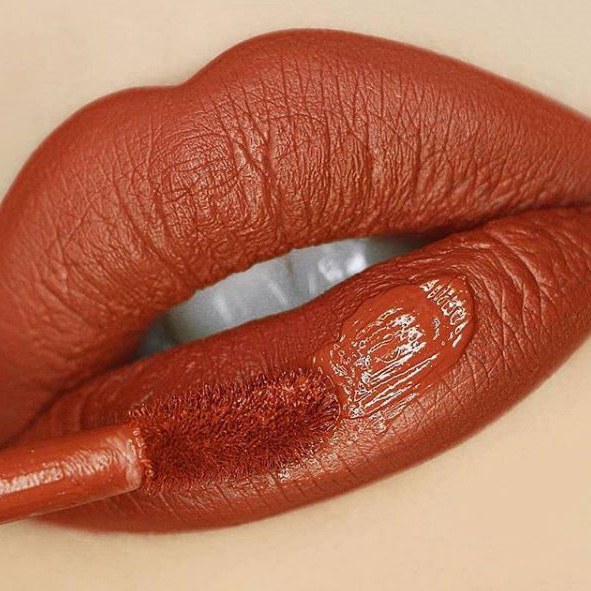 Conheça Matt (e) Hughes Batom Líquido Duradouro Confiável - 0.25 fl. oz. theBalm - Imagem 7