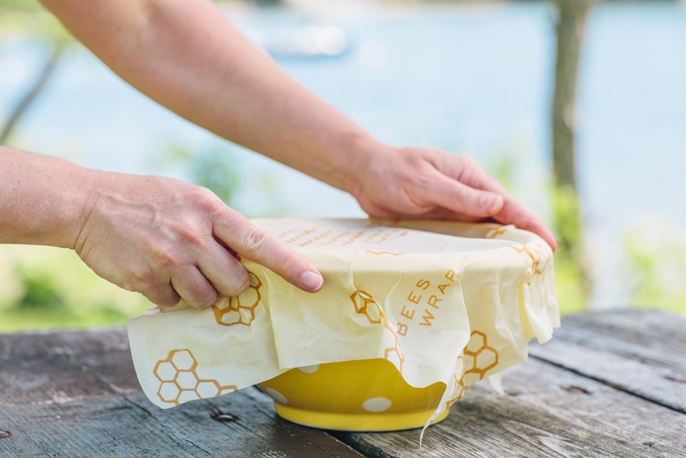 Alimento reutilizável envolve tamanhos variados Pequeno, médio e grande favo de mel - Pacote 3 Bee's Wrap - Imagem 7